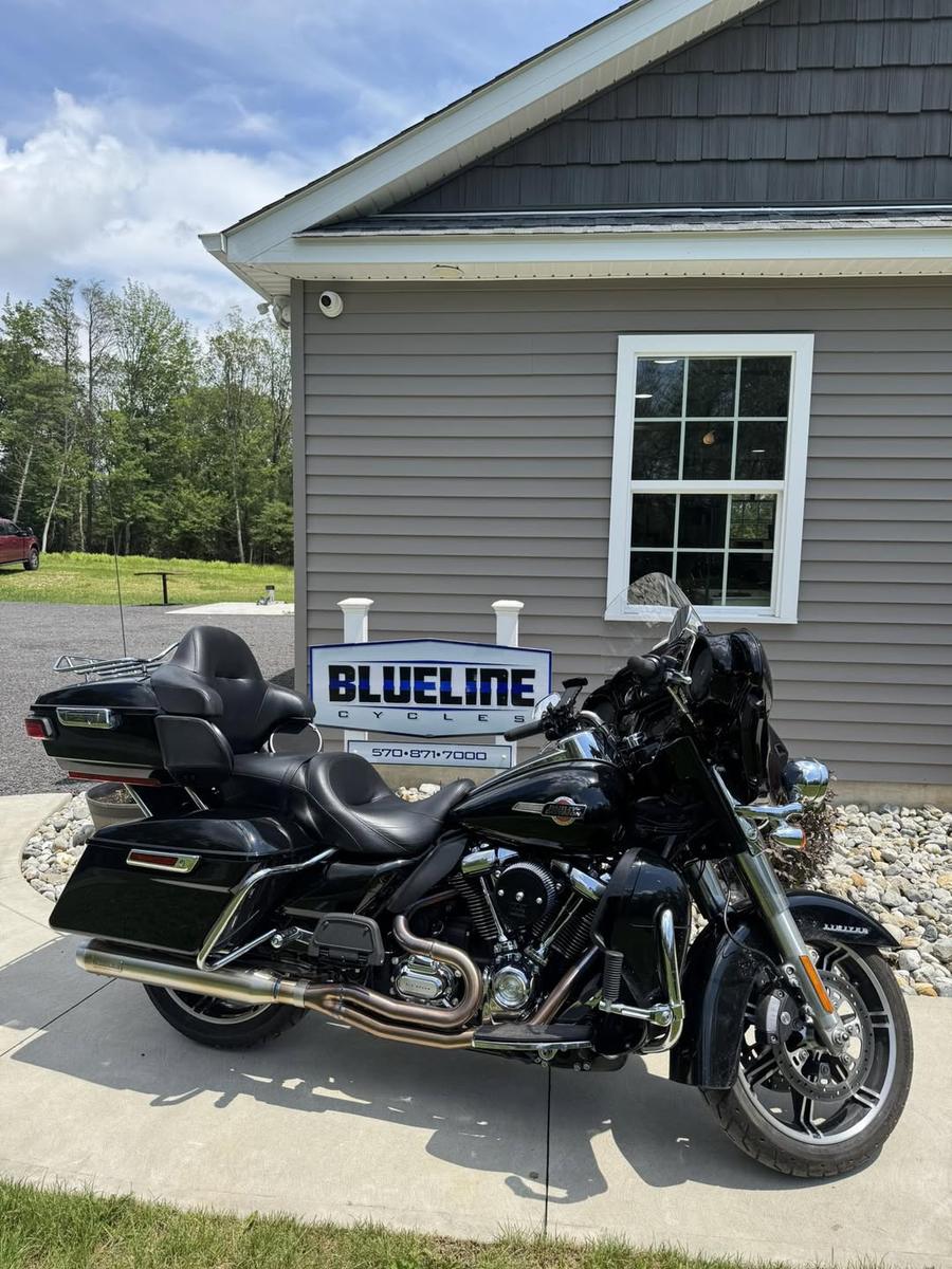 BlueLine Cycles shop building and sign in Kunkletown, PA